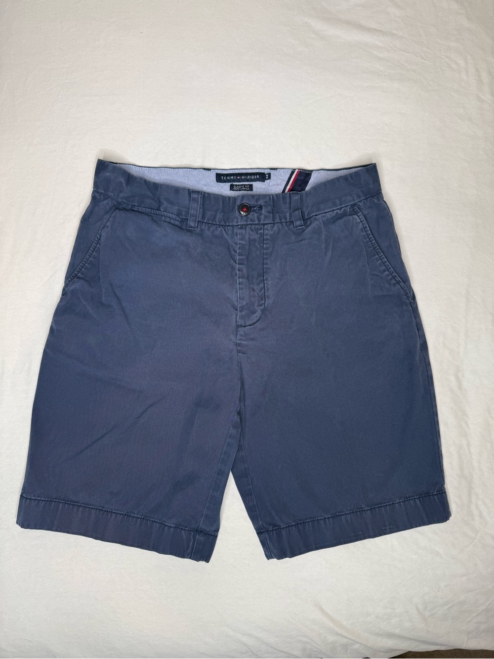 Tommy Hilfiger Men's 32 Navy Flat Front Shorts Classic Fit 100% Cotton - Picture 2 of 12